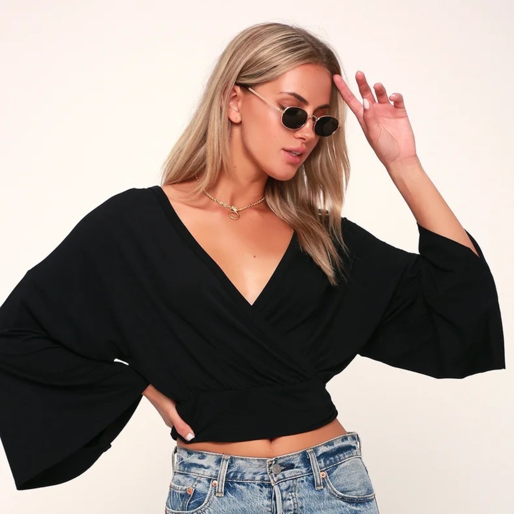 Lulus never worn cropped top.